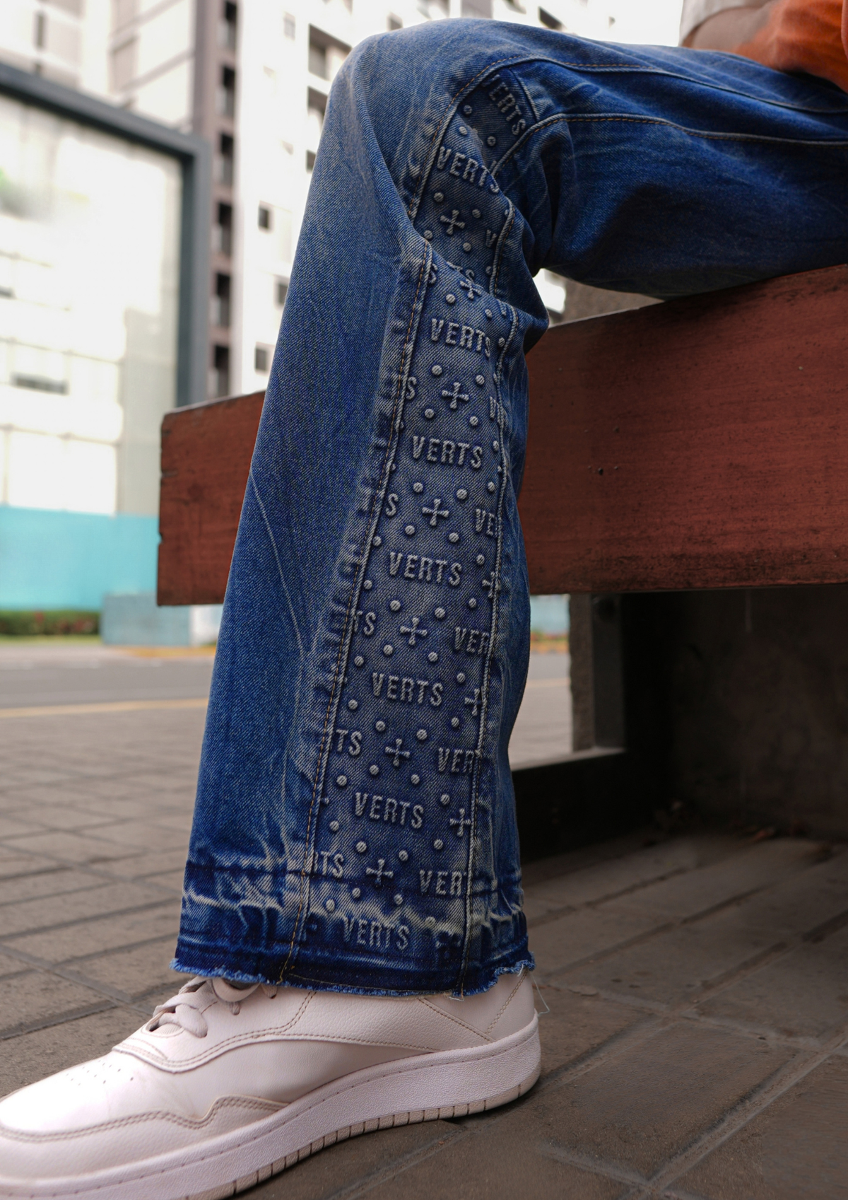 VERTS JEANS - FLARED INDIGO