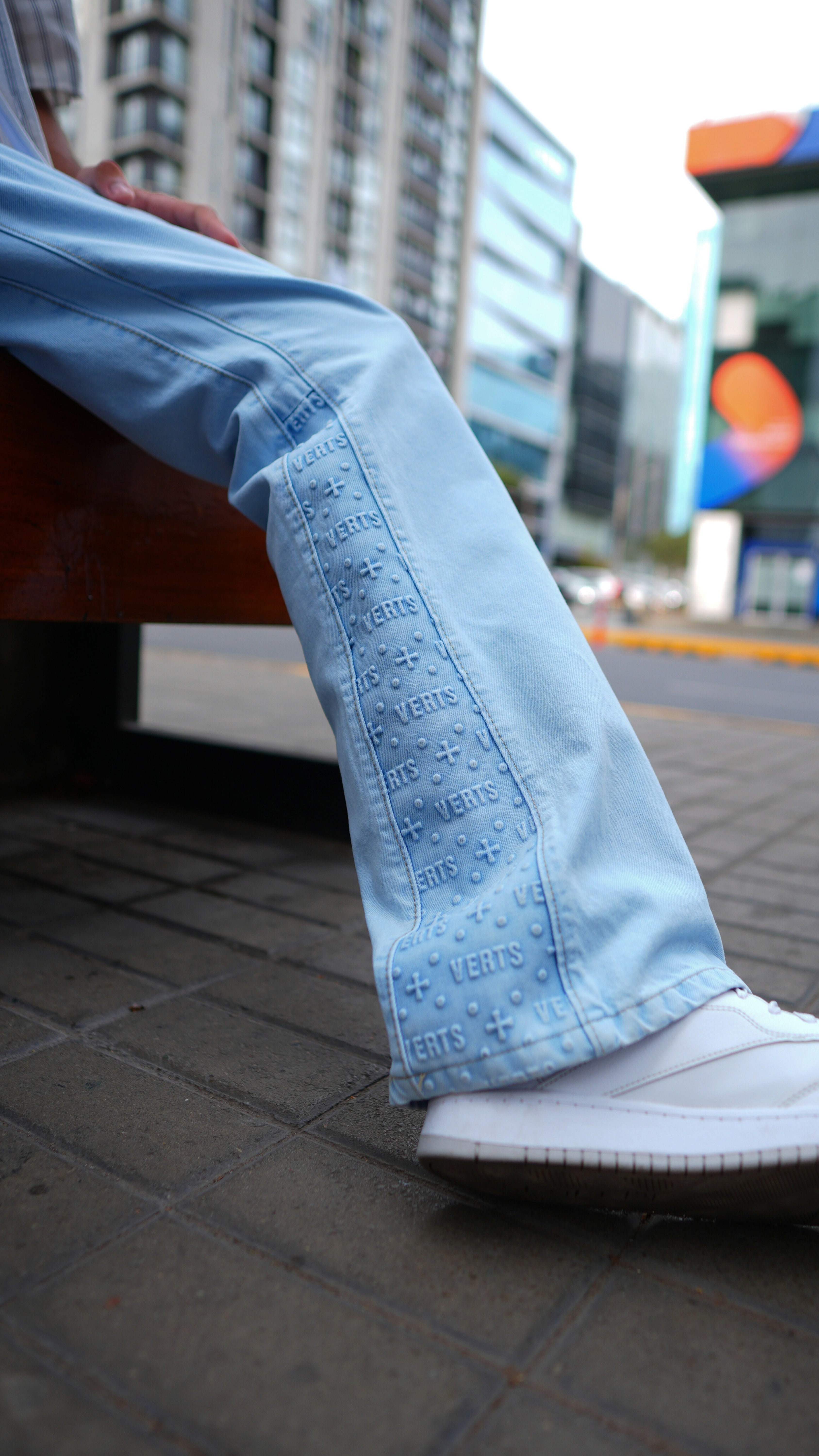 VERTS JEANS - FLARED ICE